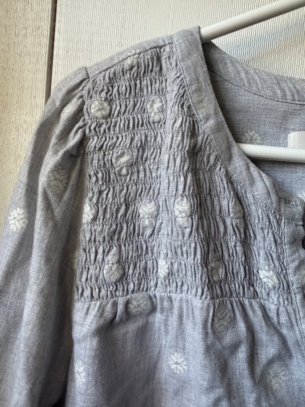 Woman’s grey loft long sleeve blouse - Picture 3 of 6